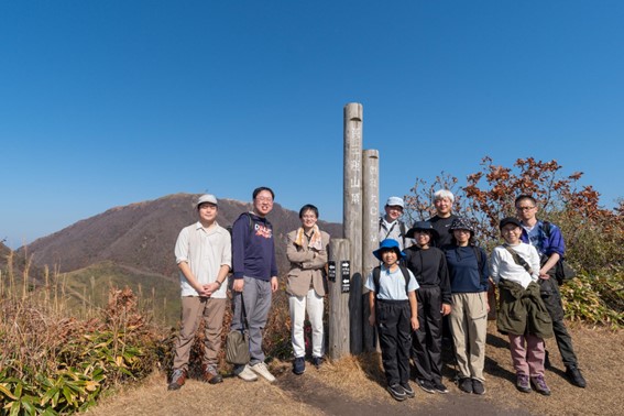 孫三瓶山にて