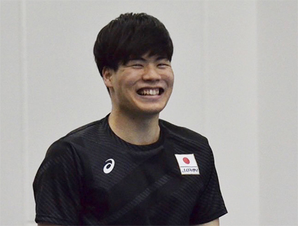 須山晴貴選手